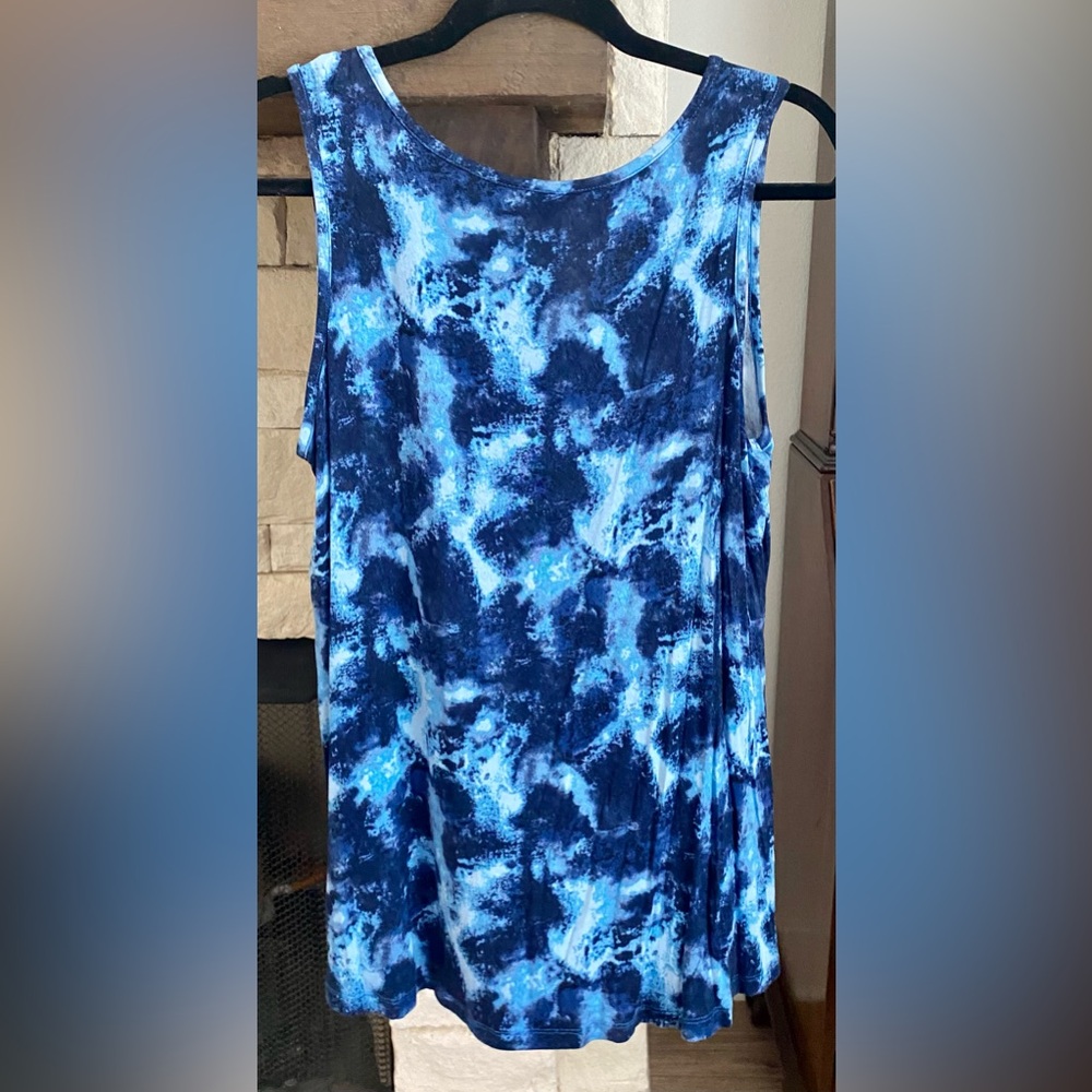 LOGO A-Line Layering Tank Top - Picture 4 of 5